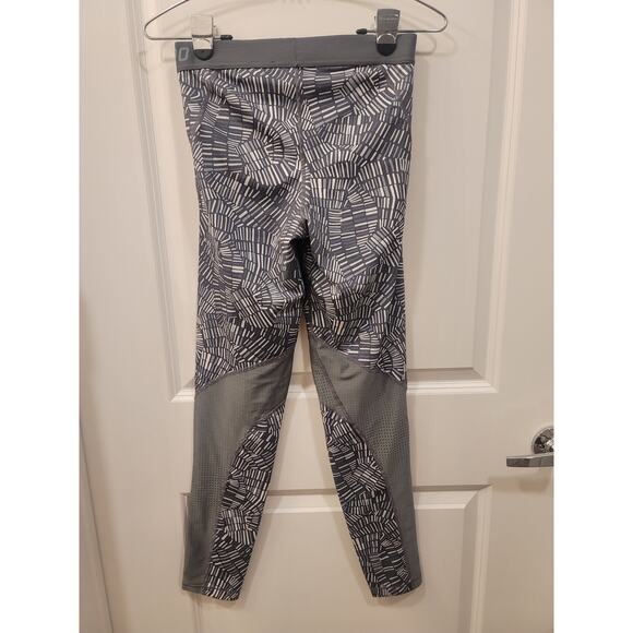 Nike Pro Hypercool Tidal Training Capris - Picture 2 of 9